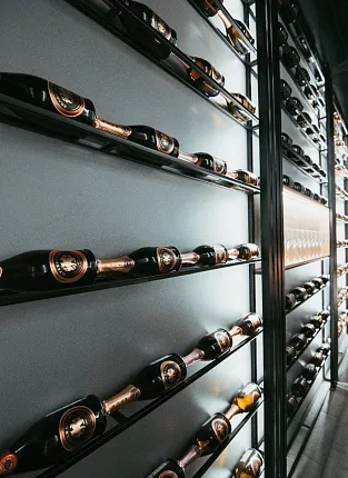 По бокальчику: винные маршруты из Крыма в Сочи. Встреча на 1-й Брестской