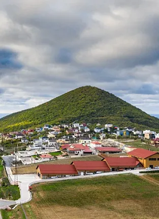 Шато Пино. Люсиновская д.36/50