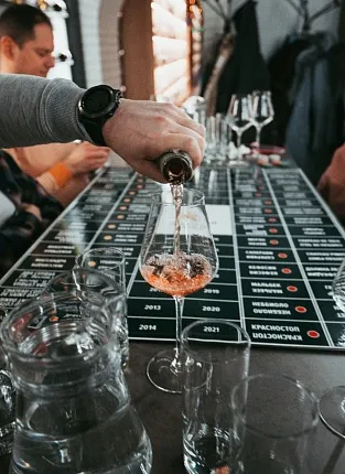 Белые против красных: винное казино на фестивале крымских вин в Казани