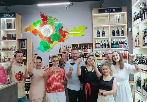 Винное Казино «Белые против розовых». Мытищи